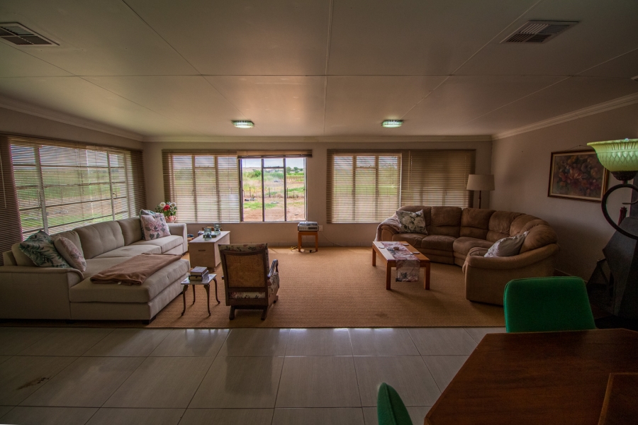 5 Bedroom Property for Sale in Louisvale Northern Cape